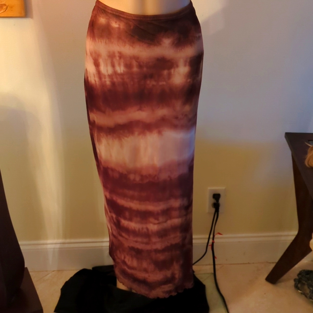Italian Mesh skirt, size 4.
